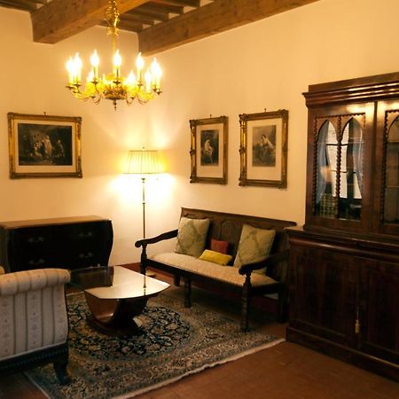 Palazzo Benucci Bed & Breakfast San Gimignano Exterior foto