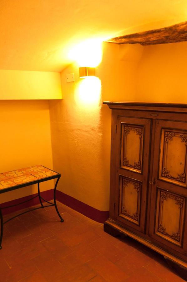 Palazzo Benucci Bed & Breakfast San Gimignano Exterior foto