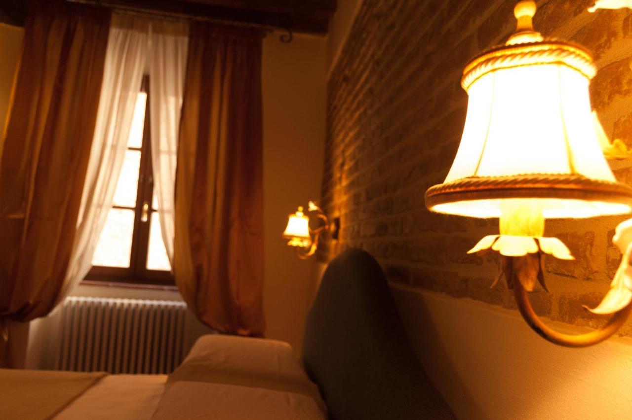 Palazzo Benucci Bed & Breakfast San Gimignano Exterior foto