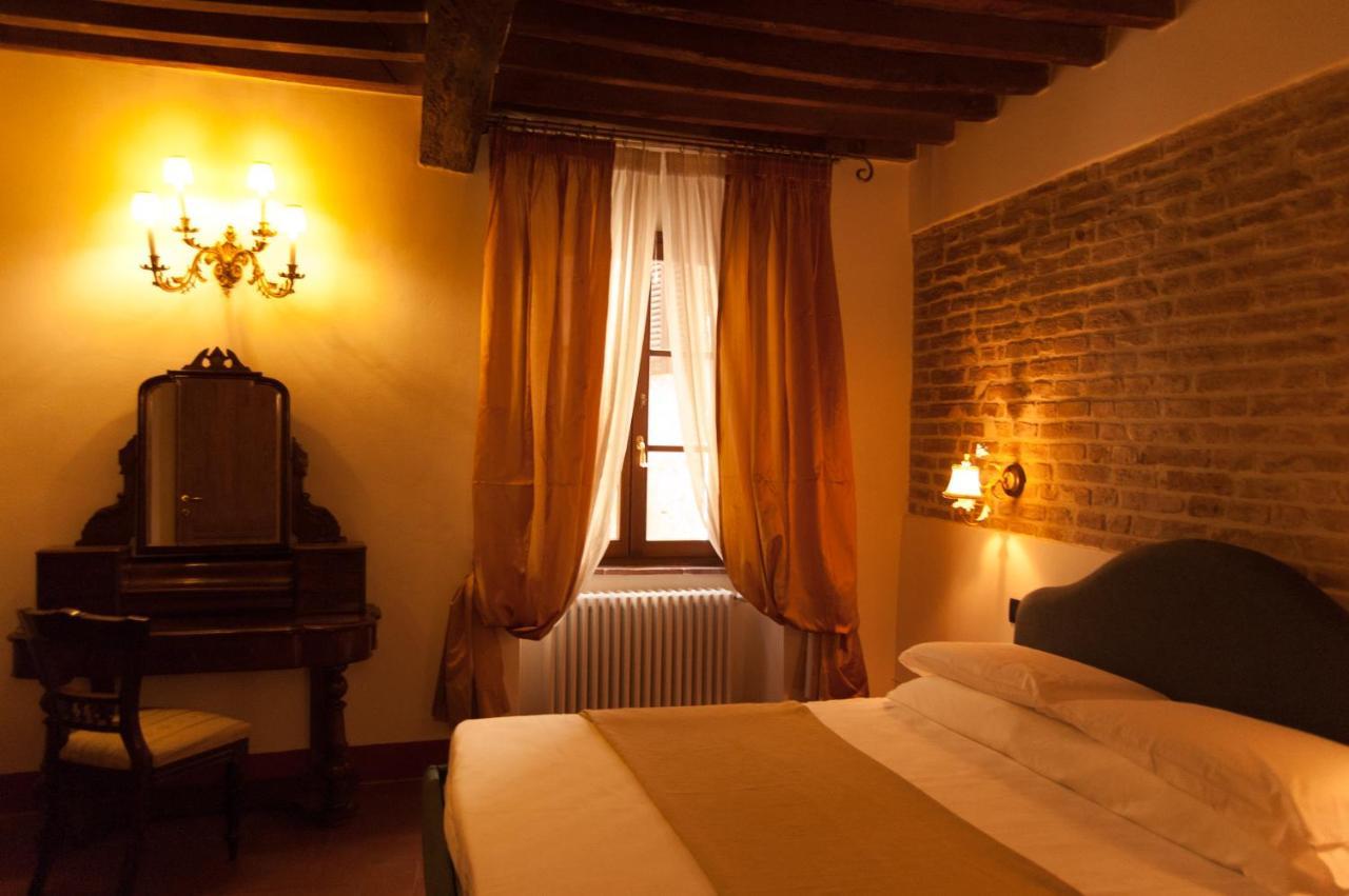Palazzo Benucci Bed & Breakfast San Gimignano Exterior foto
